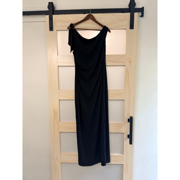 WAYF “Say Less” Black One-Shoulder Maxi Dress Women’s Medium NWT Evening Formal - Picture 4 of 6